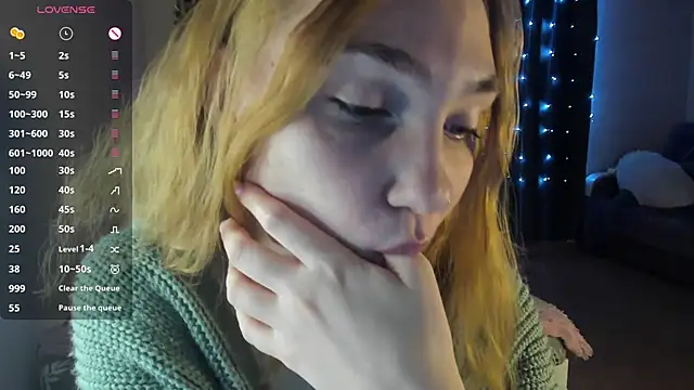 Snapshot of ReddHotPipper chatting on January 28, 1:08 am ReddHotPipper online show from January 28, 1:08 am