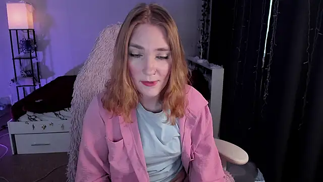 Snapshot of ReddHotPipper chatting on October 29, 2:58 am ReddHotPipper online show from October 29, 2:58 am