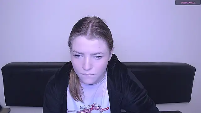 MissOliviaa  online show from December 16, 8:20 am