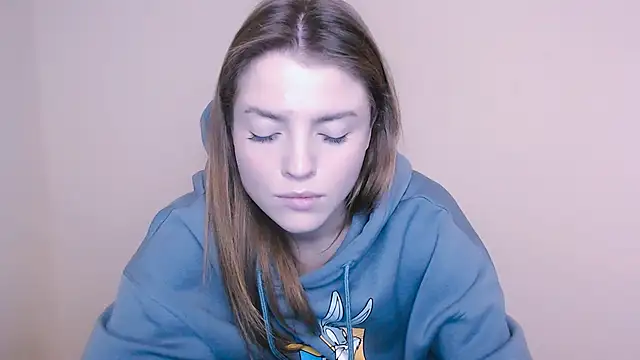 MissOliviaa  online show from January 14, 4:50 pm