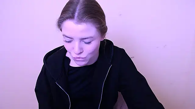 MissOliviaa  online show from January 16, 8:22 am