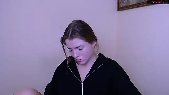 MissOliviaa  online show from January 18, 10:39 am