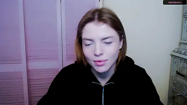 MissOliviaa  online show from January 24, 1:57 pm