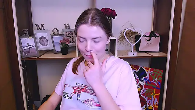 MissOliviaa  online show from January 25, 9:47 am