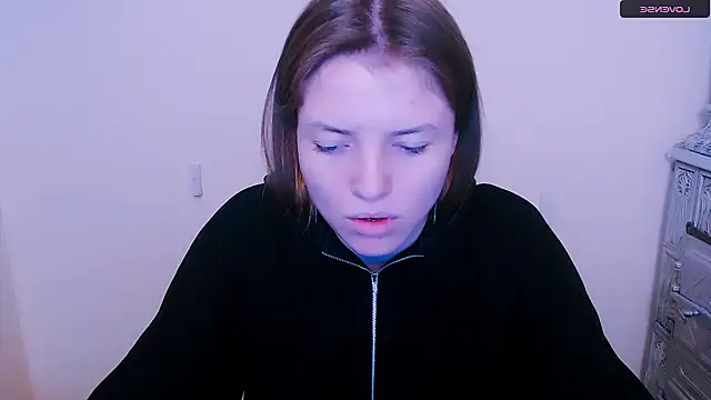 MissOliviaa  online show from February 1, 4:22 pm