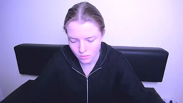 MissOliviaa  online show from February 4, 1:48 pm