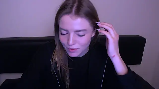 MissOliviaa  online show from February 21, 1:33 am