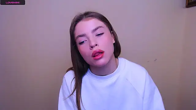 MissOliviaa  online show from February 25, 11:08 am