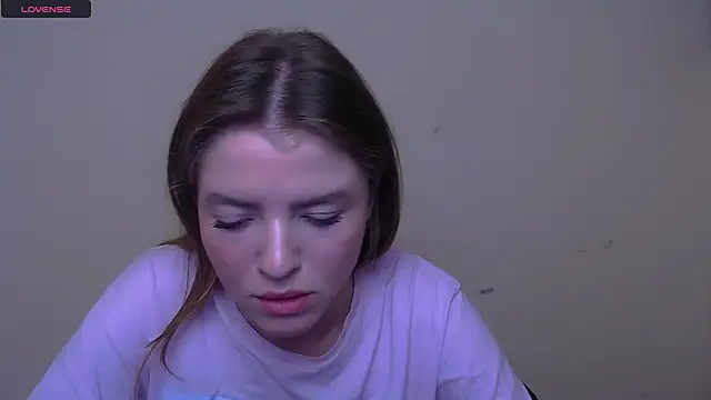 MissOliviaa  online show from February 27, 11:41 am