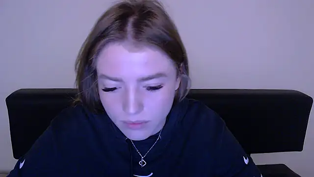 MissOliviaa  online show from March 6, 11:47 am