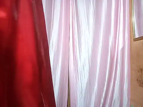 Snapshot of poojaxxx65 chatting on February 28, 9:25 am poojaxxx65 online show from February 28, 9:25 am