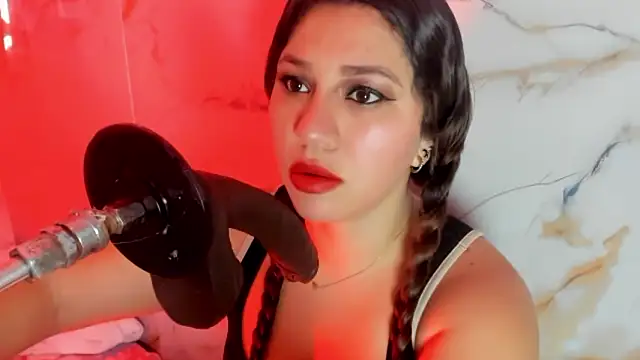 hade cute online show from February 20, 1:22 pm