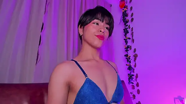 Little michell online show from September 29, 2:06 am