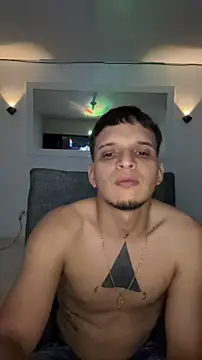 ArturoDelgado1 online show from April 15, 1:23 am