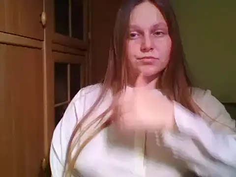 Snapshot of Evasapples chatting on December 14, 8:08 pm Evasapples online show from December 14, 8:08 pm