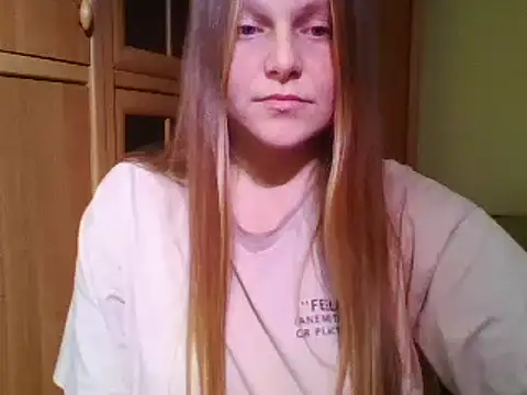 Snapshot of Evasapples chatting on January 25, 10:39 pm Evasapples online show from January 25, 10:39 pm