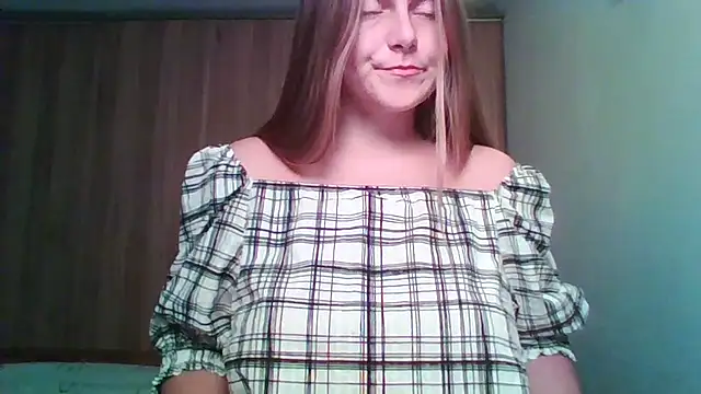 Snapshot of Evasapples chatting on October 29, 7:59 pm Evasapples online show from October 29, 7:59 pm