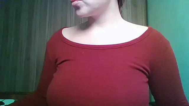 Snapshot of Evasapples chatting on November 29, 7:28 pm Evasapples online show from November 29, 7:28 pm