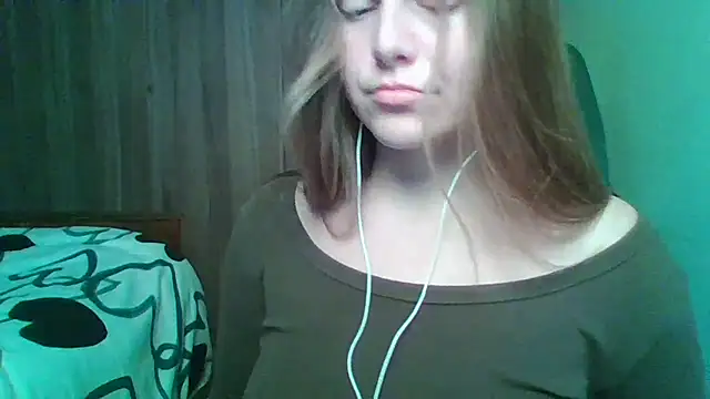 Snapshot of Evasapples chatting on November 30, 4:22 pm Evasapples online show from November 30, 4:22 pm