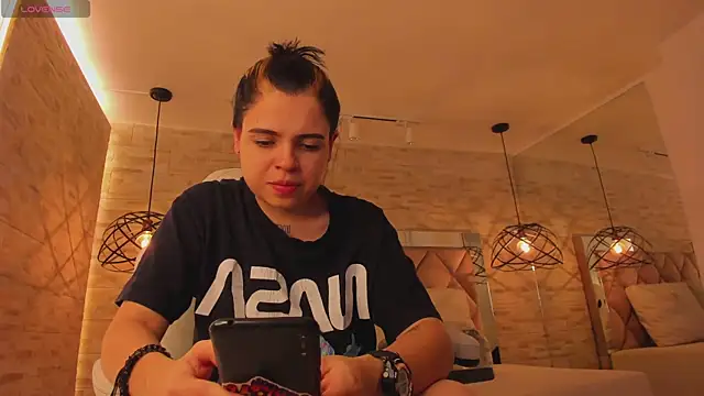 dorothy vegga online show from February 25, 6:03 am