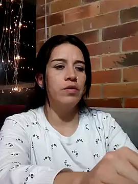 Snapshot of Gabriela_squirt02 chatting on December 20, 2:08 am Gabriela squirt02 online show from December 20, 2:08 am
