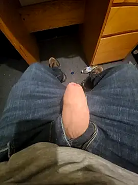 Hornychitown24 online show from April 12, 1:43 am
