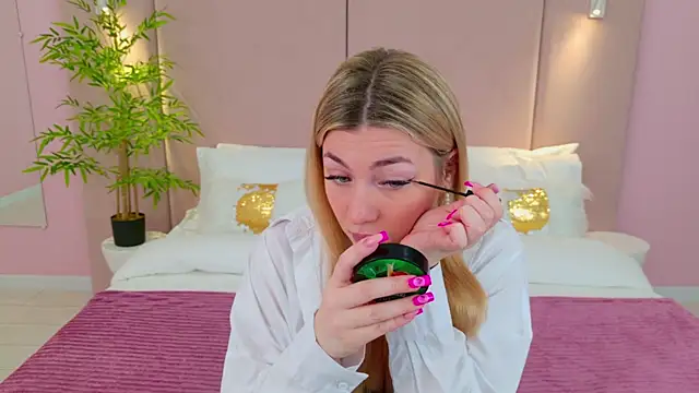 HelenaMorgan online show from March 11, 3:37 am