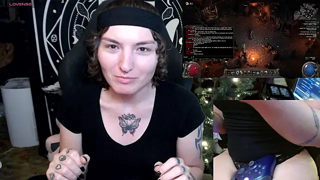 Snapshot of BrandiWRLD_999 chatting on January 1, 12:53 am BrandiWRLD 999 online show from January 1, 12:53 am