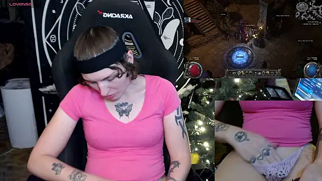 Snapshot of BrandiWRLD_999 chatting on January 3, 4:33 am BrandiWRLD 999 online show from January 3, 4:33 am