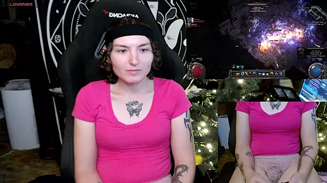 Snapshot of BrandiWRLD_999 chatting on January 4, 10:34 pm BrandiWRLD 999 online show from January 4, 10:34 pm