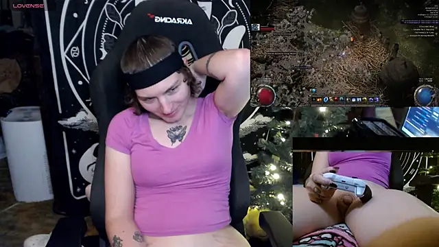 Snapshot of BrandiWRLD_999 chatting on January 7, 5:43 am BrandiWRLD 999 online show from January 7, 5:43 am