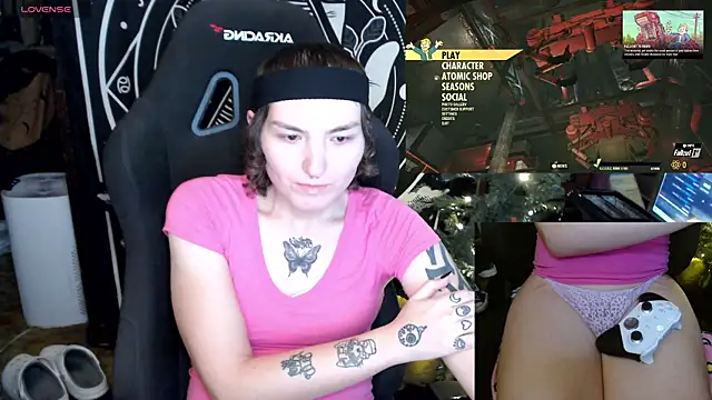 Snapshot of BrandiWRLD_999 chatting on January 9, 12:57 am BrandiWRLD 999 online show from January 9, 12:57 am