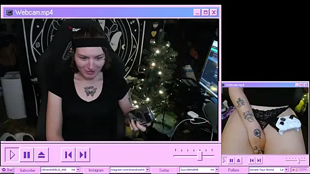 Snapshot of BrandiWRLD_999 chatting on January 10, 7:54 pm BrandiWRLD 999 online show from January 10, 7:54 pm