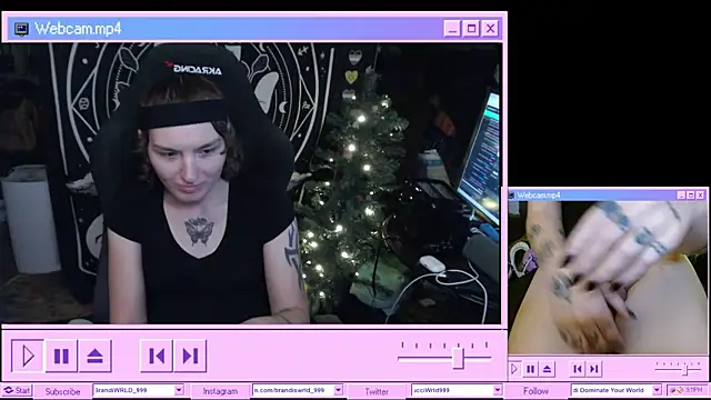 Snapshot of BrandiWRLD_999 chatting on January 11, 3:13 am BrandiWRLD 999 online show from January 11, 3:13 am