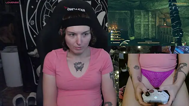 Snapshot of BrandiWRLD_999 chatting on January 15, 12:41 am BrandiWRLD 999 online show from January 15, 12:41 am