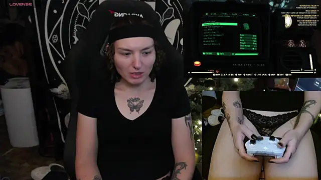 Snapshot of BrandiWRLD_999 chatting on January 16, 7:10 pm BrandiWRLD 999 online show from January 16, 7:10 pm