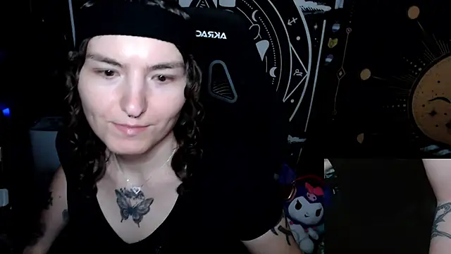 Snapshot of BrandiWRLD_999 chatting on October 4, 8:29 pm BrandiWRLD 999 online show from October 4, 8:29 pm