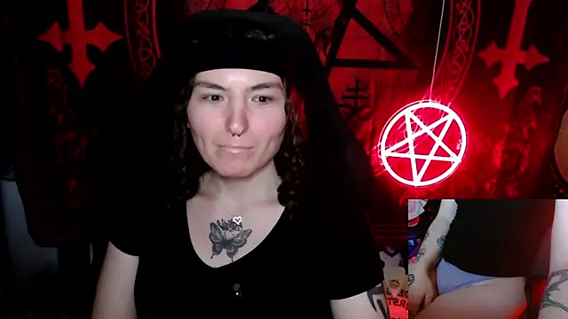 Snapshot of BrandiWRLD_999 chatting on October 5, 8:18 pm BrandiWRLD 999 online show from October 5, 8:18 pm