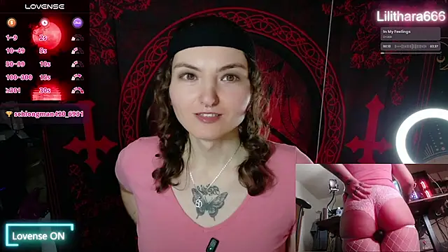 Snapshot of BrandiWRLD_999 chatting on November 20, 7:35 pm BrandiWRLD 999 online show from November 20, 7:35 pm