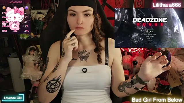 BrandiWRLD 999 online show from April 17, 5:49 pm