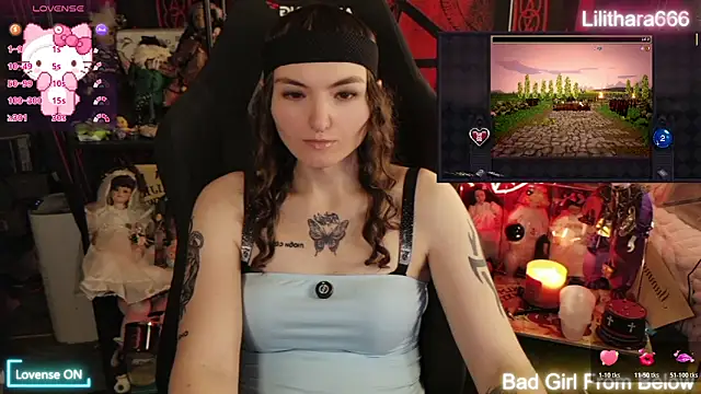 BrandiWRLD 999 online show from April 21, 4:34 pm