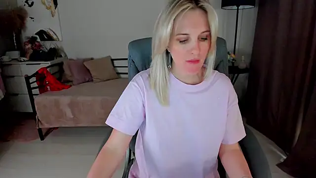 I D A online show from March 21, 1:02 am