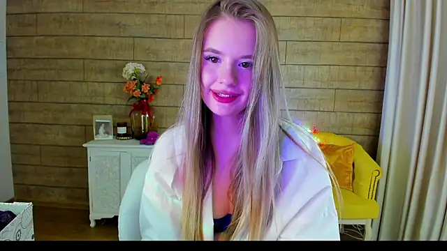 MilanaBalmain online show from February 27, 1:59 am