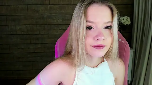 MilanaBalmain online show from September 15, 4:12 am