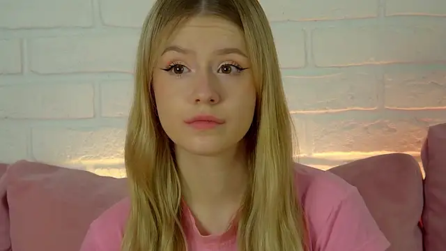 MilanaBalmain online show from September 21, 4:03 am