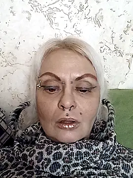 Gardener of Illusions online show from November 8, 2:56 am