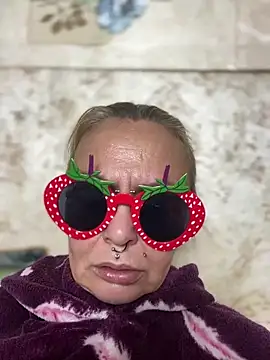 Gardener of Illusions online show from June 30, 4:13 am