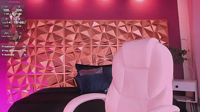 Snapshot of keendaall chatting on February 14, 7:44 pm keendaall online show from February 14, 7:44 pm