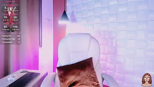 Snapshot of keendaall chatting on February 20, 4:25 pm keendaall online show from February 20, 4:25 pm