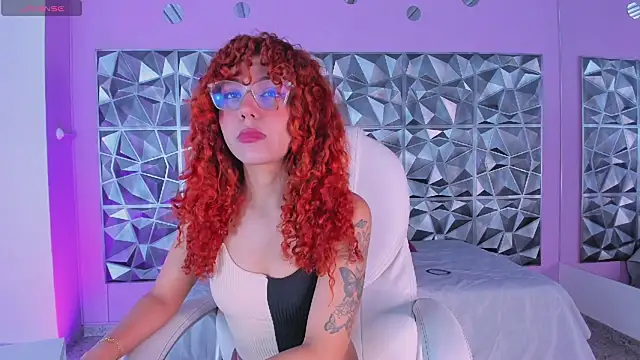 Snapshot of keendaall chatting on March 2, 1:27 pm keendaall online show from March 2, 1:27 pm